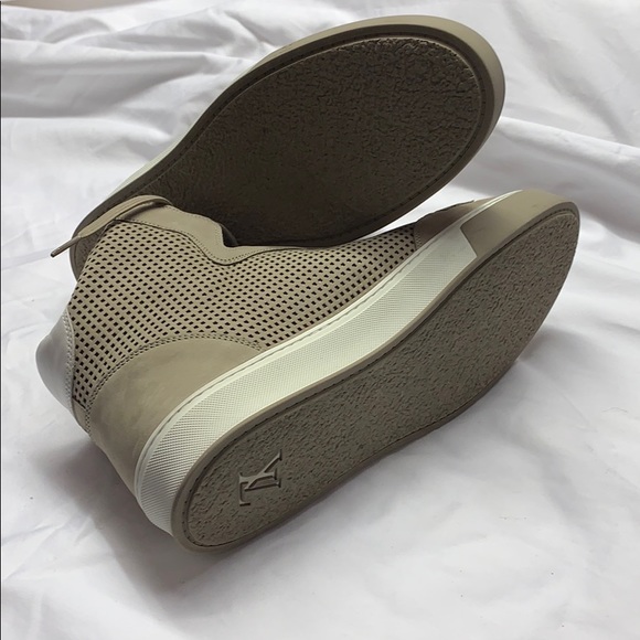 Louis Vuitton sneakers. 100% Authentic. - Picture 4 of 5